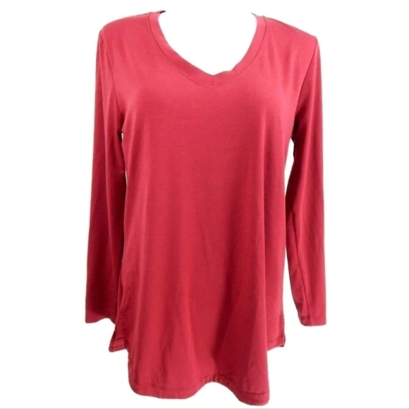 Athleta Essential V-Neck Top - Picture 2 of 4